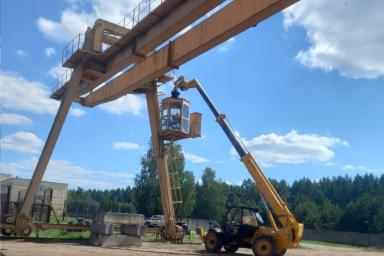 Модернизация мостовых и козловых кранов от БелКранПлюс – перевод на радиоуправление для повышения удобства и эффективности